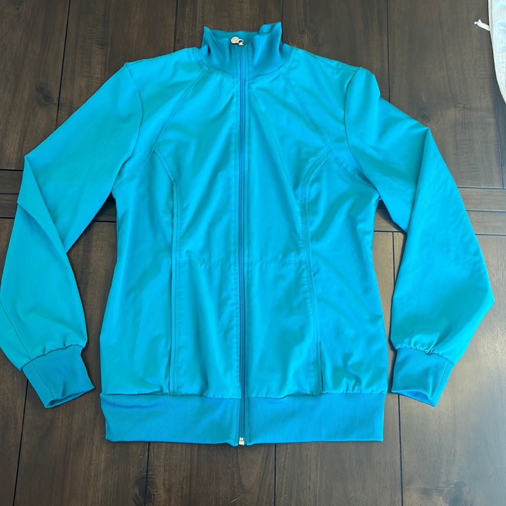 Cherokee Infinity Scrub Jacket Size Medium